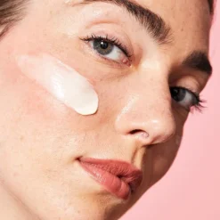 Avène Antirougeurs Fort Relief Concentrate For Chronic Redness 30ml 1.01fl.oz -Nude Rich Sales Avene Antirougeurs Fort Relief Concentrate for chronic redness 5